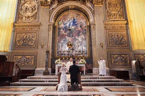 Choir Chapel wedding inside St Peter’s Basilica
